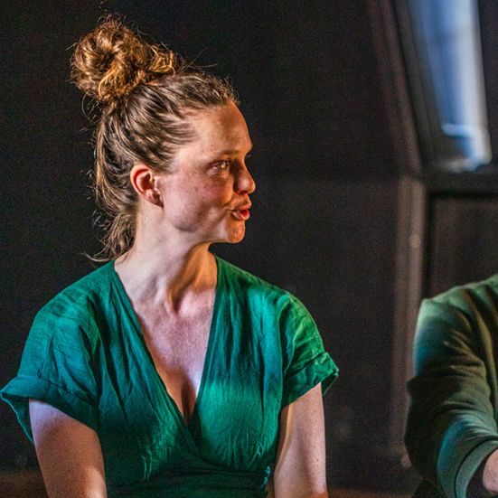 Forfatter Rikke Oberlin Flarup afholder kakaoceremoni